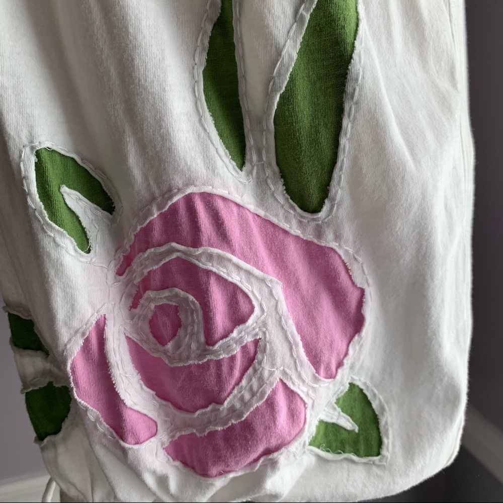 Karen Kane white cotton V neck blouson top purple laser cut flowers puff sleeves - Picture 7 of 15